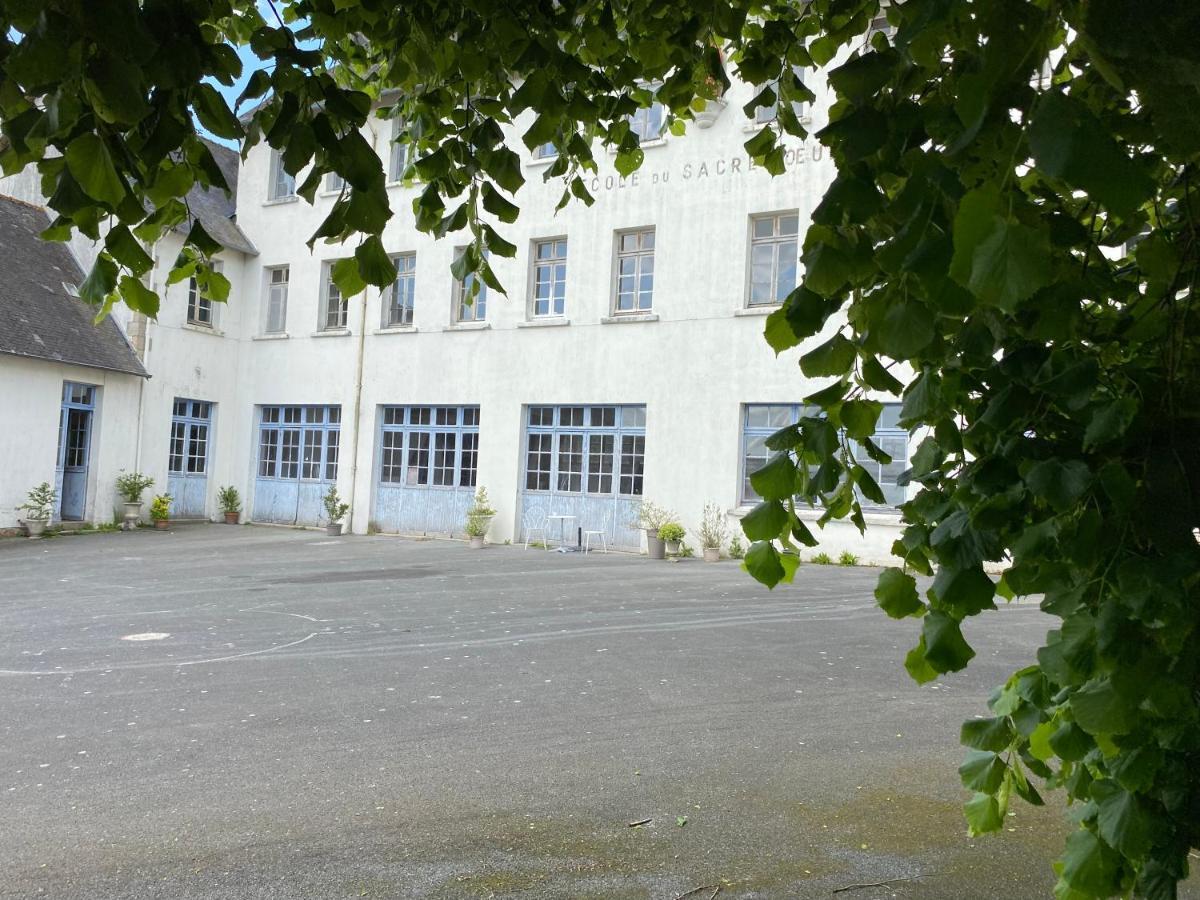 Bed and Breakfast Demeure De Kergoguen Plougonver Экстерьер фото