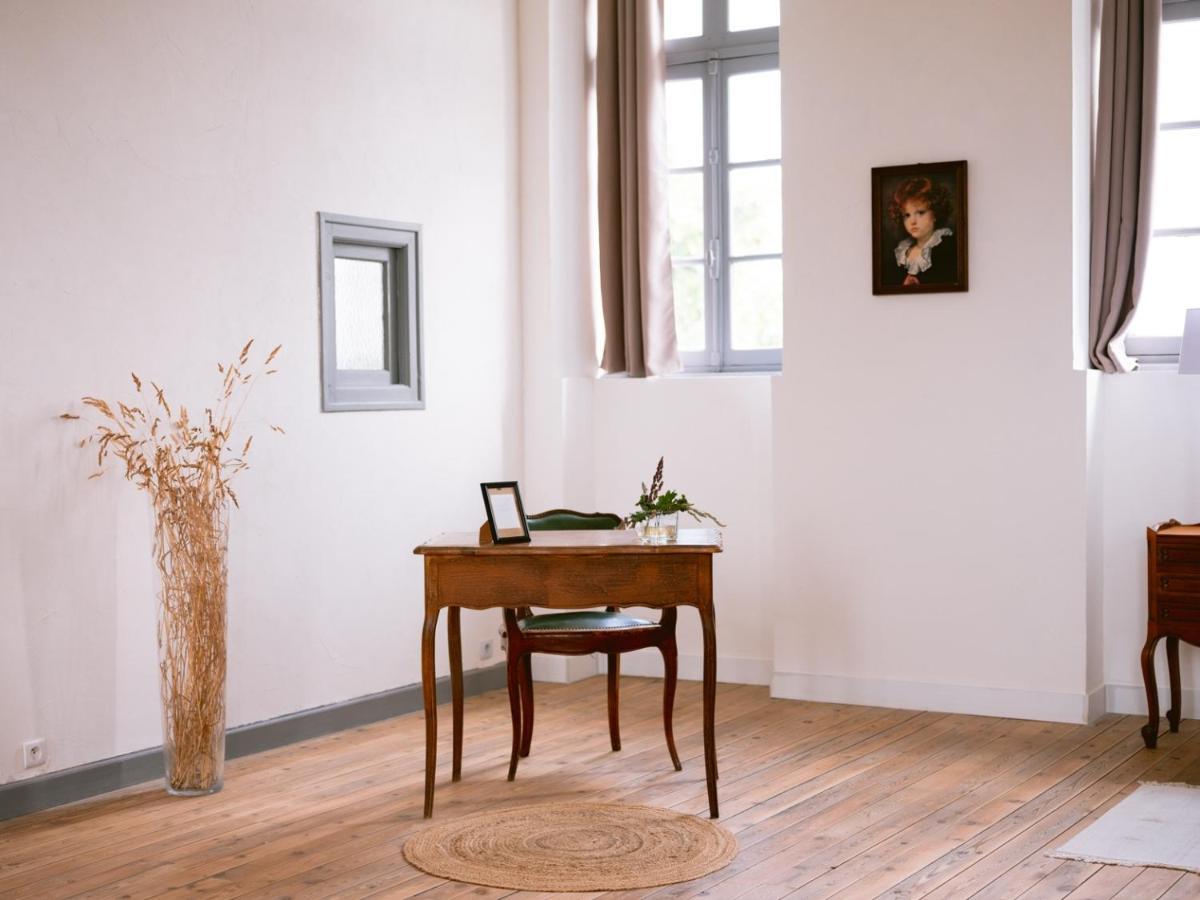 Bed and Breakfast Demeure De Kergoguen Plougonver Экстерьер фото